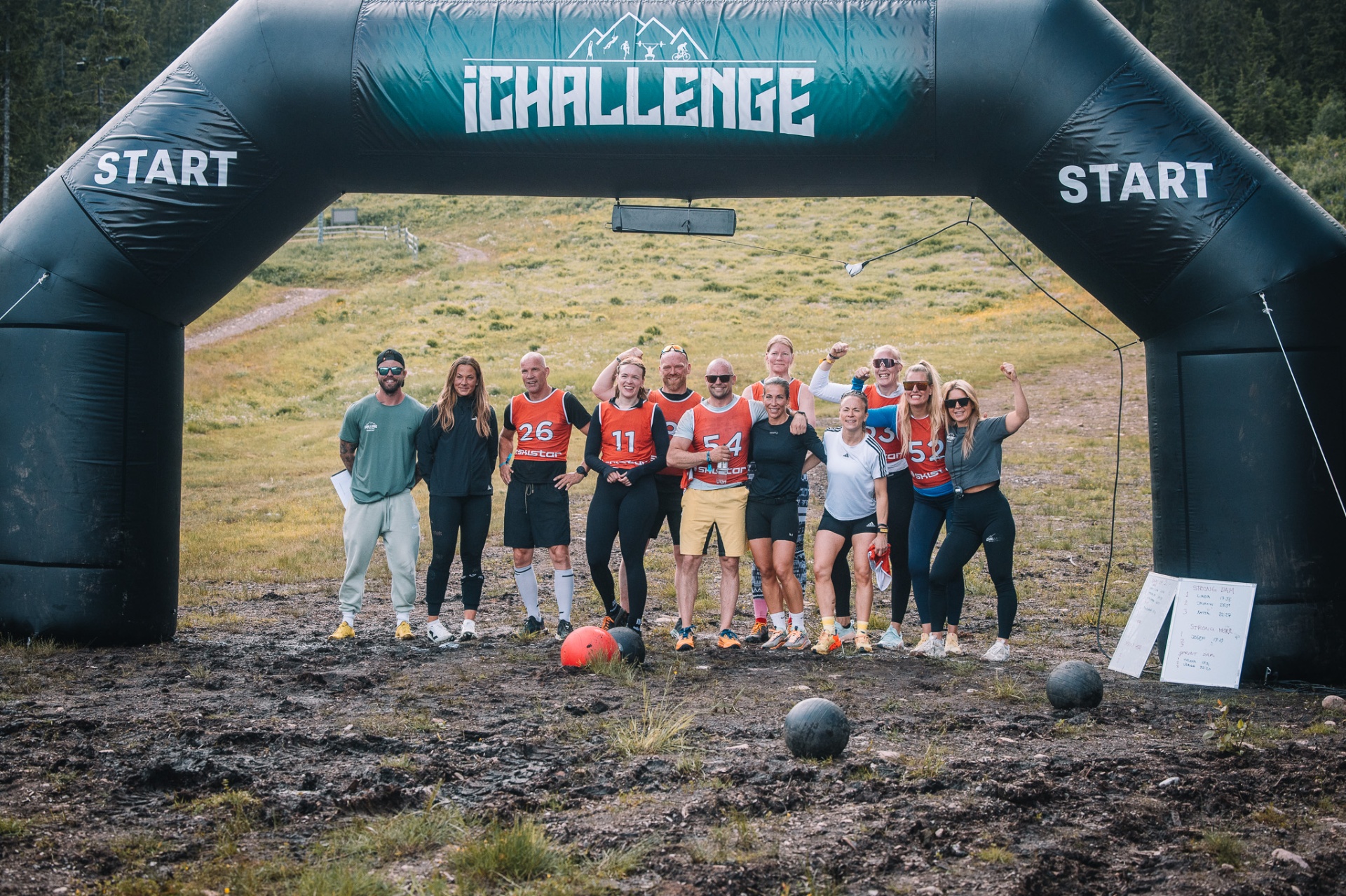 iChallenge startbåge med deltagare